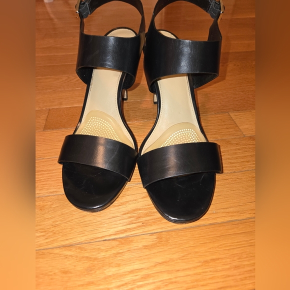 Michael Kors Heels - Picture 3 of 7